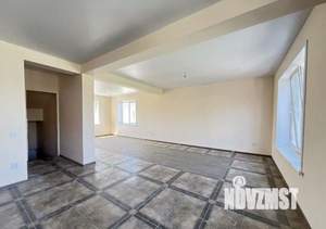 Дом 184м², 3-этажный, участок 6 сот.