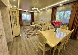 Дом 225м², 2-этажный, участок 10 сот.  