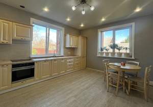 Дом 234м&sup2;, 2-этажный, участок 15 сот.  