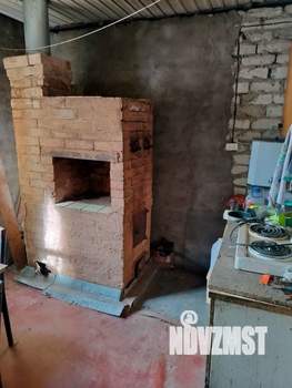 Дом 40м², 2-этажный, участок 6 сот.  