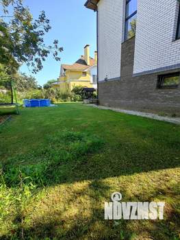 Коттедж 341м&sup2;, 3-этажный, участок 7 сот.  