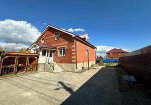 Дом 225м², 2-этажный, участок 10 сот.  