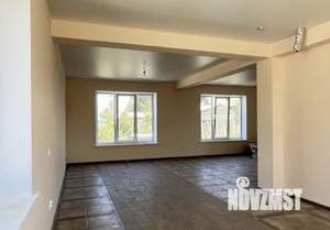 Дом 184м², 3-этажный, участок 6 сот.  