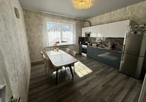 Дом 225м², 2-этажный, участок 10 сот.  