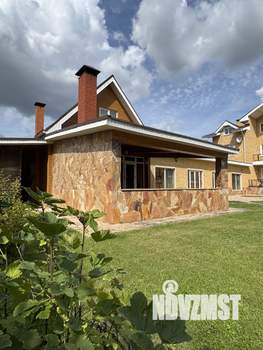 Коттедж 540м², 3-этажный, участок 15 сот.  