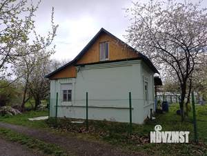 Дом 23м², 2-этажный, участок 8 сот.  
