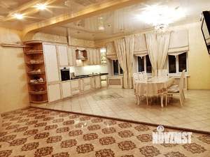 Дом 317м², 3-этажный, участок 13 сот.  