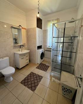 Дом 225м², 2-этажный, участок 10 сот.  