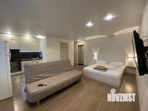 Студия квартира, посуточно, 32м2, 8/9 этаж