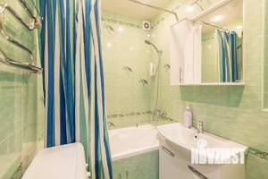 2-к квартира, посуточно, 50м2, 1/1 этаж