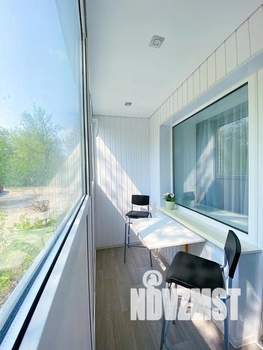 Студия квартира, посуточно, 35м2, 1/9 этаж