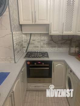 Студия квартира, посуточно, 40м2, 2/5 этаж