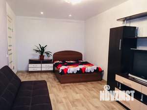 1-к квартира, посуточно, 35м2, 6/9 этаж