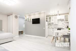 Студия квартира, посуточно, 42м2, 3/5 этаж