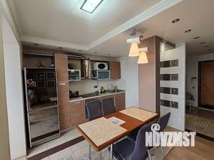 Студия квартира, посуточно, 42м2, 6/9 этаж