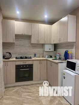 1-к квартира, посуточно, 40м2, 2/10 этаж