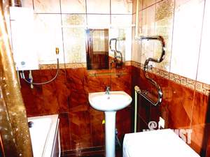 2-к квартира, посуточно, 65м2, 2/4 этаж