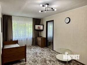 2-к квартира, посуточно, 42м2, 1/5 этаж
