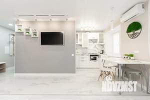 Студия квартира, посуточно, 40м2, 2/5 этаж