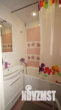 1-к квартира, посуточно, 35м2, 6/9 этаж