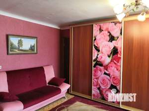 2-к квартира, посуточно, 47м2, 1/1 этаж