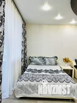 Студия квартира, посуточно, 35м2, 1/9 этаж