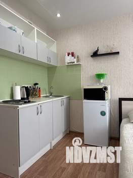 Студия квартира, посуточно, 20м2, 2/10 этаж