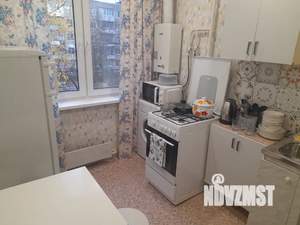 2-к квартира, посуточно, 42м2, 3/5 этаж