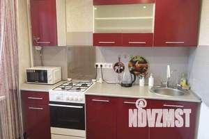 1-к квартира, посуточно, 33м2, 2/9 этаж