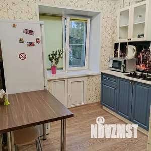 1-к квартира, посуточно, 36м2, 2/4 этаж