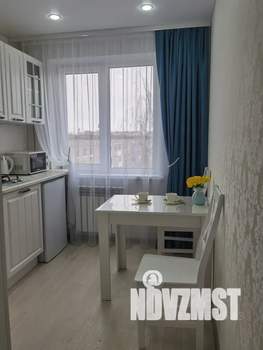 1-к квартира, посуточно, 33м2, 6/9 этаж