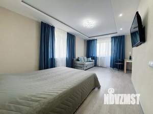 Студия квартира, посуточно, 35м2, 4/5 этаж