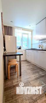 1-к квартира, посуточно, 33м2, 2/9 этаж