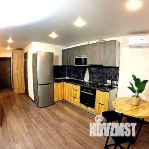 Студия квартира, посуточно, 31м2, 1/12 этаж