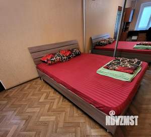 2-к квартира, посуточно, 46м2, 1/5 этаж