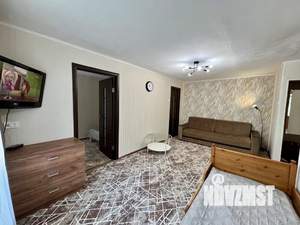 2-к квартира, посуточно, 42м2, 1/5 этаж