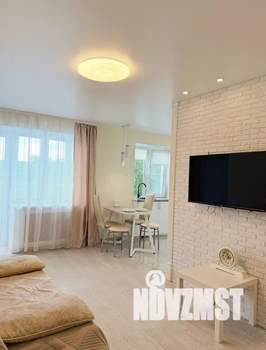 2-к квартира, посуточно, 45м2, 4/5 этаж