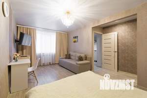 1-к квартира, посуточно, 40м2, 1/1 этаж