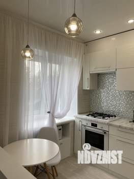 2-к квартира, посуточно, 48м2, 1/1 этаж