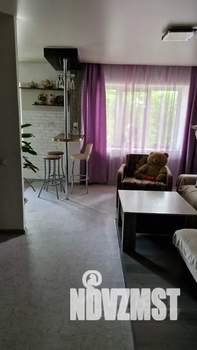 2-к квартира, посуточно, 42м2, 2/4 этаж