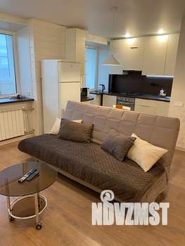 Студия квартира, посуточно, 32м2, 8/9 этаж