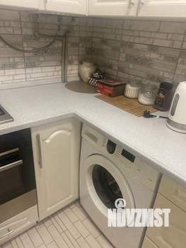 Студия квартира, посуточно, 40м2, 2/5 этаж