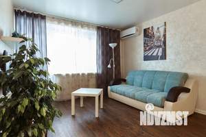 1-к квартира, посуточно, 38м2, 6/9 этаж