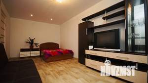 1-к квартира, посуточно, 35м2, 6/9 этаж