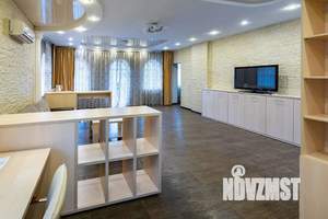 2-к квартира, посуточно, 70м2, -1/3 этаж