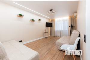 2-к квартира, посуточно, 50м2, 1/9 этаж