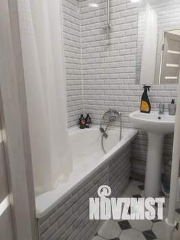 2-к квартира, посуточно, 43м2, 3/5 этаж