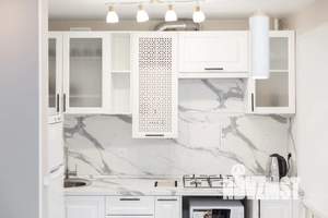 Студия квартира, посуточно, 40м2, 2/5 этаж