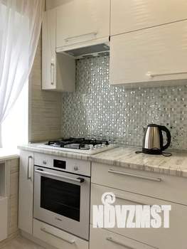 2-к квартира, посуточно, 48м2, 5/5 этаж