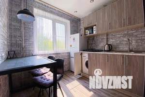 2-к квартира, посуточно, 47м2, 2/5 этаж